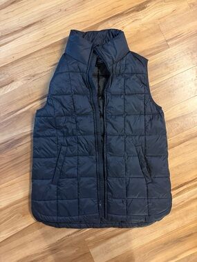 Gap Black Vest - Tall